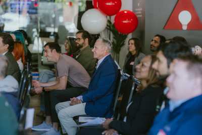 people brainstorming